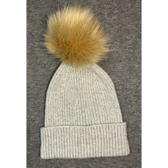 LOFT Beanie Hat Knit Faux Fur Pom Beige - New with Tags - Picture 1 of 7
